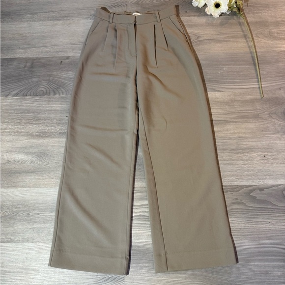 Abercrombie & Fitch Sloane Tailored Tan Wide-Leg Pants - Picture 2 of 16